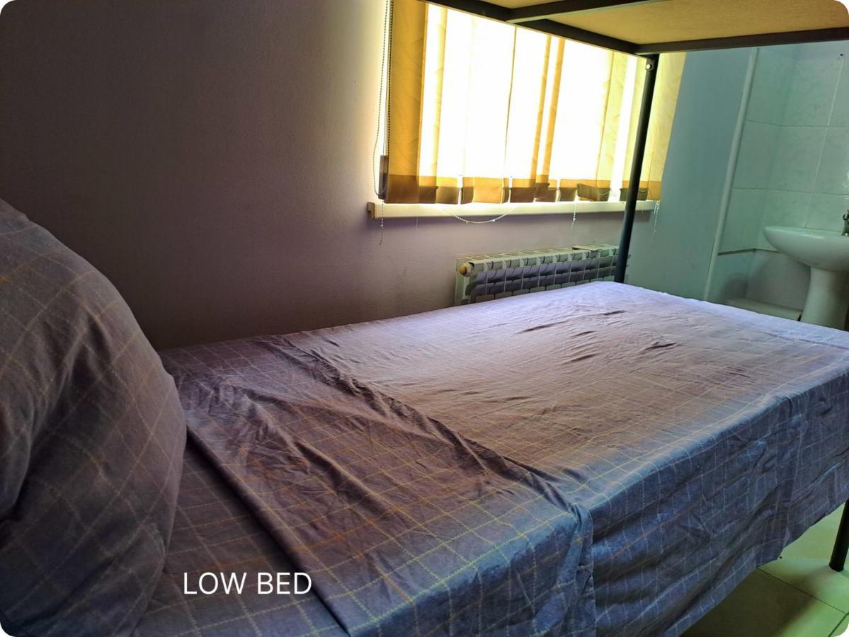 Fox Park Hostel Αλμάτι Εξωτερικό φωτογραφία